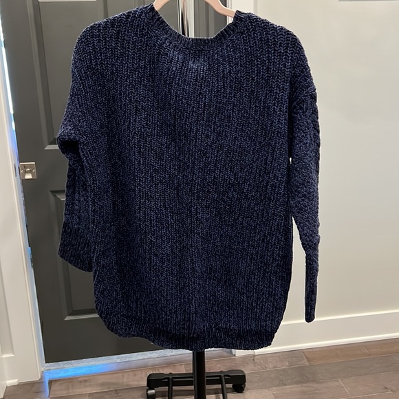 Sweater - Picture 3 of 4